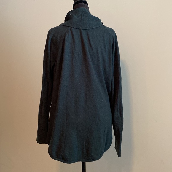 Calvin Klein sweater - Picture 4 of 5